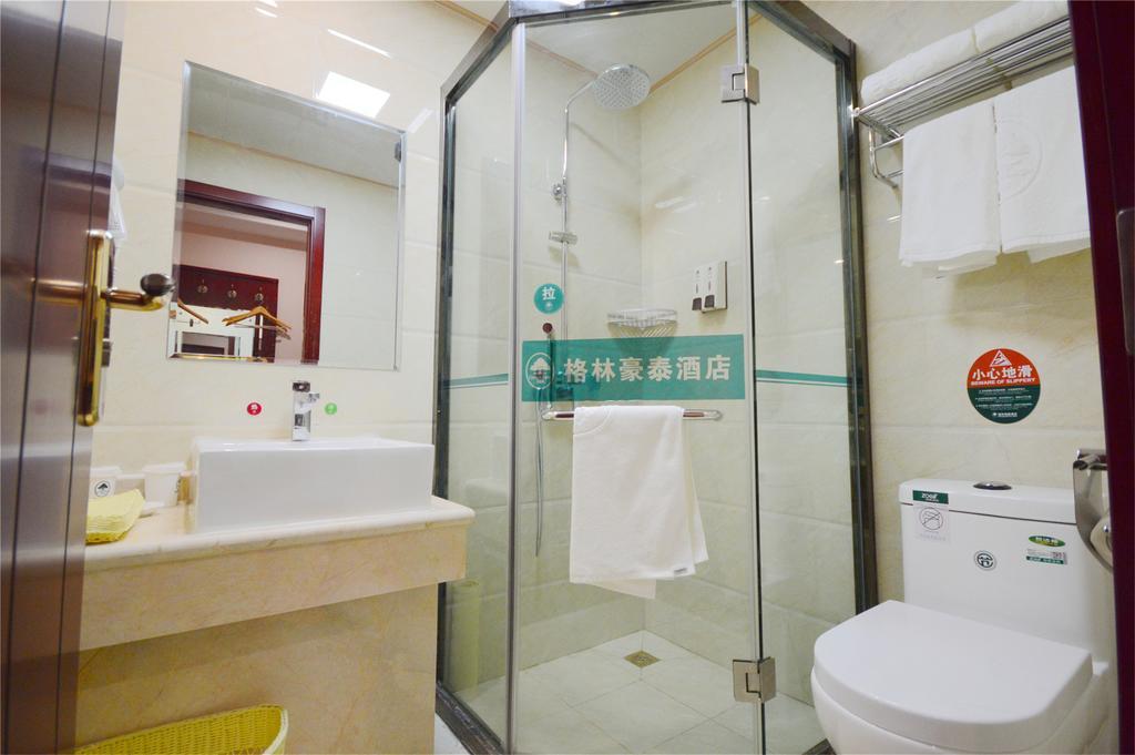 Greentree Inn Shandong Weihai Rushan Century Avenue Express Hotel Exterior foto